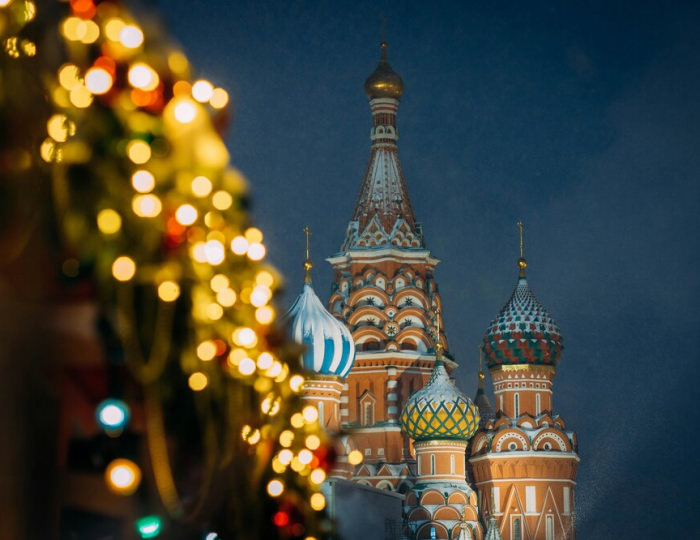 Новогодние традиции в России - Вызов Деда Мороза и Снегурочки 2025-2026