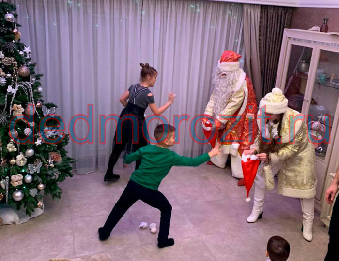 Служба заказа Деда Мороза и Снегурочки «Дед Морозит». Выступления дома